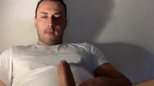 Snapshot of mainnrd chatting on 05/08/26, 10:19 mainnrd online show from 05/08/26, 10:19
