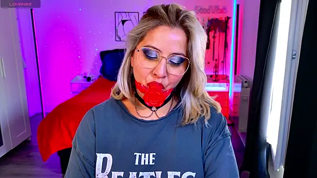 blackwidow s1 online show from 04/18/26, 05:59