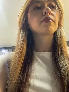 Snapshot of Sofii_gold chatting on 01/22/25, 10:26 Sofii gold online show from 01/22/25, 10:26