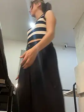 Snapshot of Sofii_gold chatting on 12/22/24, 11:20 Sofii gold online show from 12/22/24, 11:20