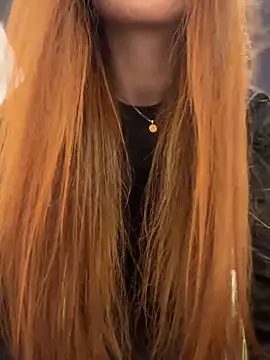 Snapshot of Sofii_gold chatting on 12/18/25, 05:01 Sofii gold online show from 12/18/25, 05:01