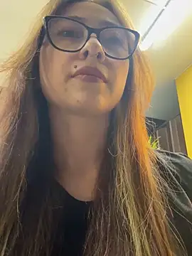 Snapshot of Sofii_gold chatting on 03/05/25, 11:38 Sofii gold online show from 03/05/25, 11:38