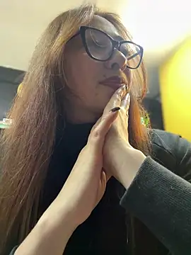 Snapshot of Sofii_gold chatting on 03/12/25, 03:35 Sofii gold online show from 03/12/25, 03:35