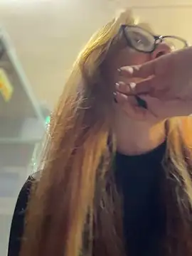 Snapshot of Sofii_gold chatting on 03/09/25, 04:16 Sofii gold online show from 03/09/25, 04:16