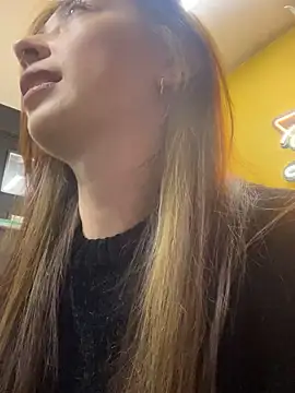 Snapshot of Sofii_gold chatting on 12/17/24, 12:12 Sofii gold online show from 12/17/24, 12:12