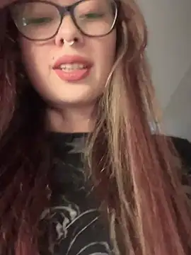 Snapshot of Sofii_gold chatting on 02/13/25, 02:23 Sofii gold online show from 02/13/25, 02:23