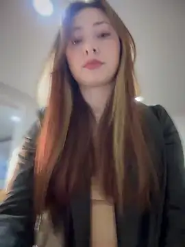 Snapshot of Sofii_gold chatting on 02/14/25, 11:42 Sofii gold online show from 02/14/25, 11:42