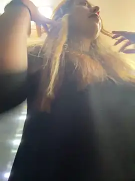 Snapshot of Sofii_gold chatting on 03/18/25, 02:08 Sofii gold online show from 03/18/25, 02:08