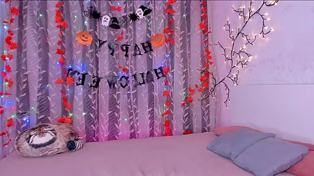 space cowgirl online show from 11/03/25, 11:19