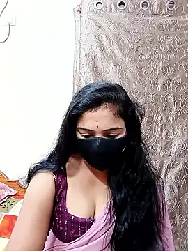 Snapshot of Keerthi-Telugu chatting on 12/19/25, 04:49 Keerthi-Telugu online show from 12/19/25, 04:49