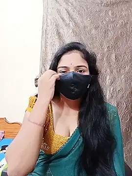 Snapshot of Keerthi-Telugu chatting on 11/19/25, 05:18 Keerthi-Telugu online show from 11/19/25, 05:18