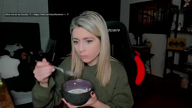 Lisaonthemoon online show from 01/06/26, 08:24