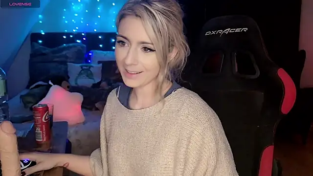 Lisaonthemoon online show from 05/07/26, 05:05