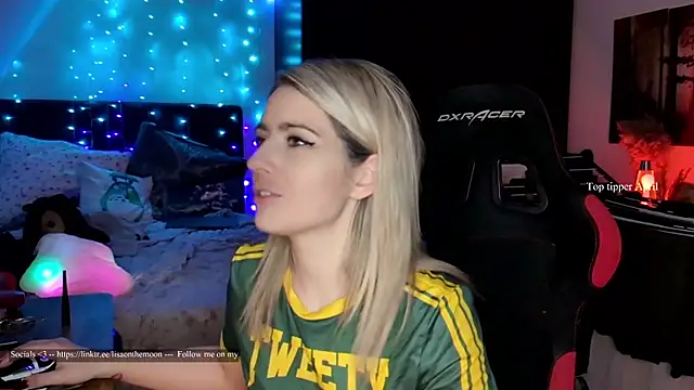 Lisaonthemoon online show from 04/10/26, 05:53