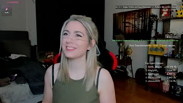 Lisaonthemoon online show from 02/26/26, 06:08