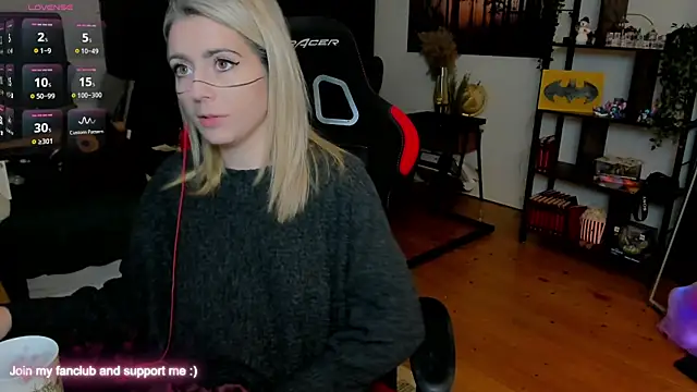 Lisaonthemoon online show from 12/19/25, 04:09