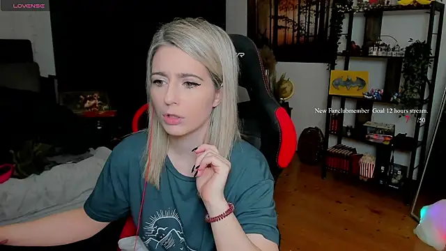 Lisaonthemoon online show from 03/04/26, 06:48