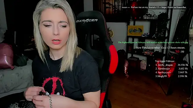 Lisaonthemoon online show from 02/15/26, 08:41