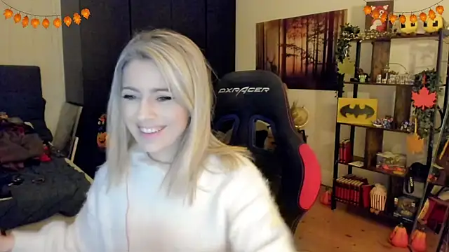 Lisaonthemoon online show from 11/21/25, 10:53