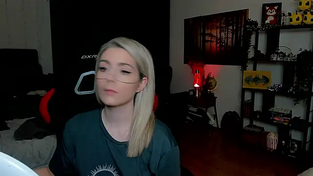 Lisaonthemoon online show from 02/28/26, 08:08