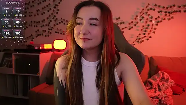 Megan  Hart online show from 10/20/25, 01:07