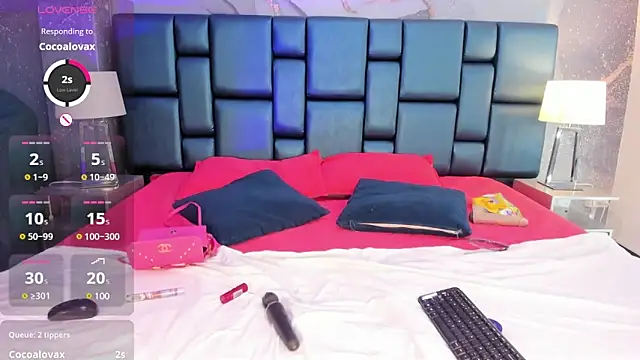 Nahomi Wild online show from 01/11/25, 01:48