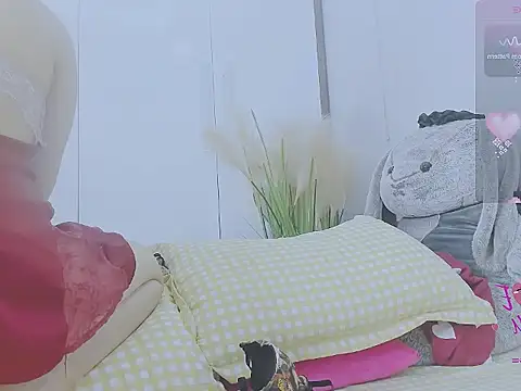 Linh diudang online show from 09/28/25, 02:51