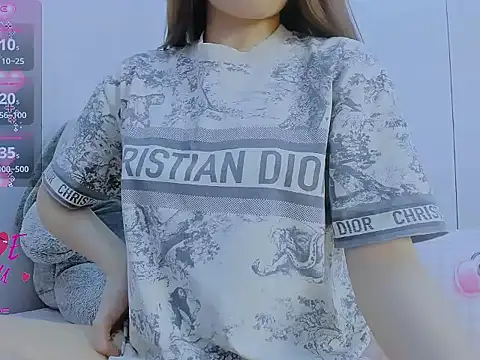 Linh diudang online show from 03/21/26, 02:24