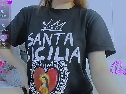 Snapshot of Linh_diudang chatting on 01/17/26, 02:26 Linh diudang online show from 01/17/26, 02:26