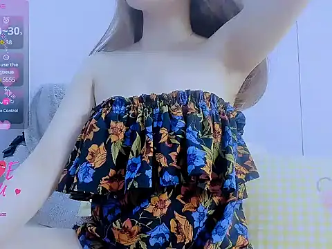 Snapshot of Linh_diudang chatting on 06/22/26, 01:11 Linh diudang online show from 06/22/26, 01:11