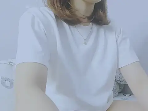 Linh diudang online show from 09/18/25, 02:03