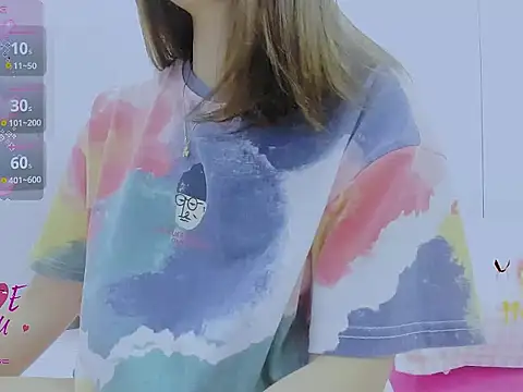 Linh diudang online show from 11/28/25, 02:50