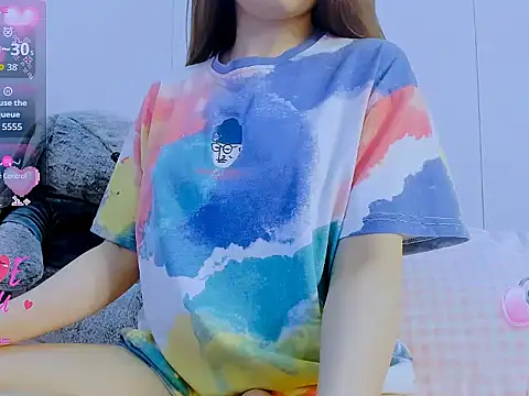 Snapshot of Linh_diudang chatting on 05/27/26, 02:19 Linh diudang online show from 05/27/26, 02:19