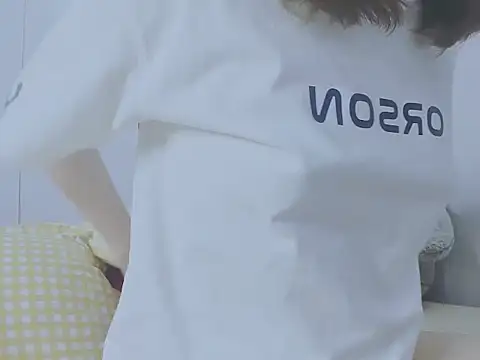 Linh diudang online show from 09/23/25, 02:07