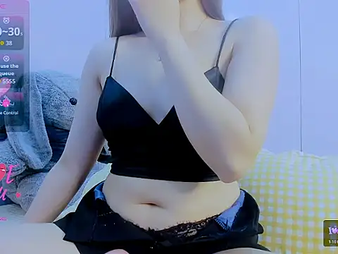Snapshot of Linh_diudang chatting on 05/31/26, 02:23 Linh diudang online show from 05/31/26, 02:23