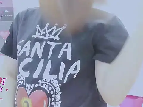 Linh diudang online show from 10/21/25, 01:43