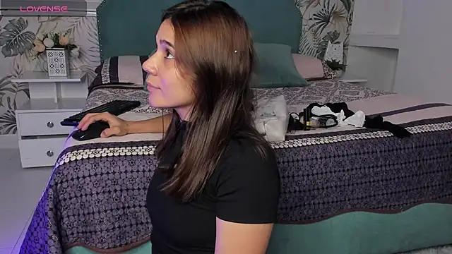 bellaa becca online show from 03/03/25, 06:35