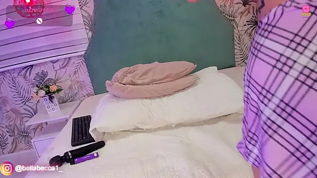 bellaa becca online show from 01/30/25, 10:30