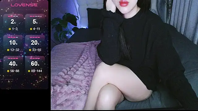  Viviann  online show from 12/13/24, 04:16