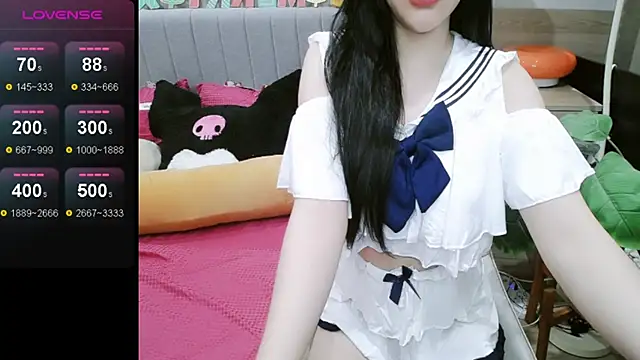  Viviann  online show from 12/01/25, 10:27