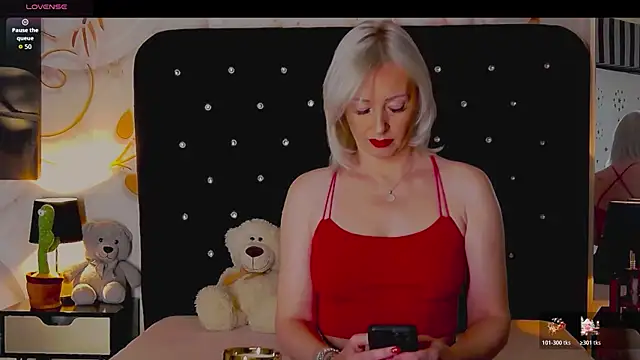 OliviaShaw23 online show from 12/20/25, 08:55