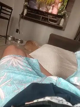 dredre1069 online show from 12/22/25, 06:52