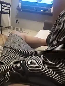 dredre1069 online show from 02/15/25, 04:03