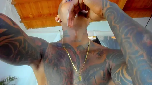 esteveen ortegas  online show from 12/02/25, 06:42