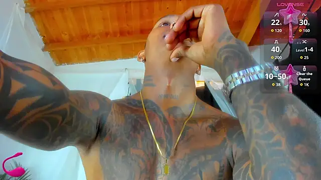 esteveen ortegas  online show from 11/26/25, 04:29