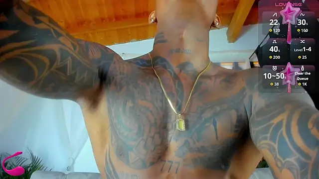 esteveen ortegas  online show from 10/28/25, 03:00