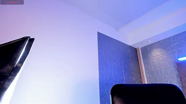 alicee smithh1 online show from 11/29/25, 07:47