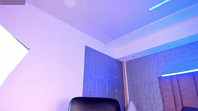 alicee smithh1 online show from 11/05/25, 07:28