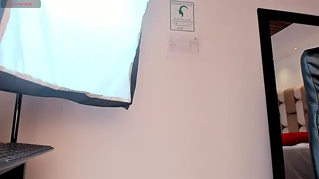 alicee smithh1 online show from 12/18/24, 04:28