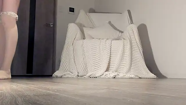 Lily 0000 online show from 01/12/26, 02:24